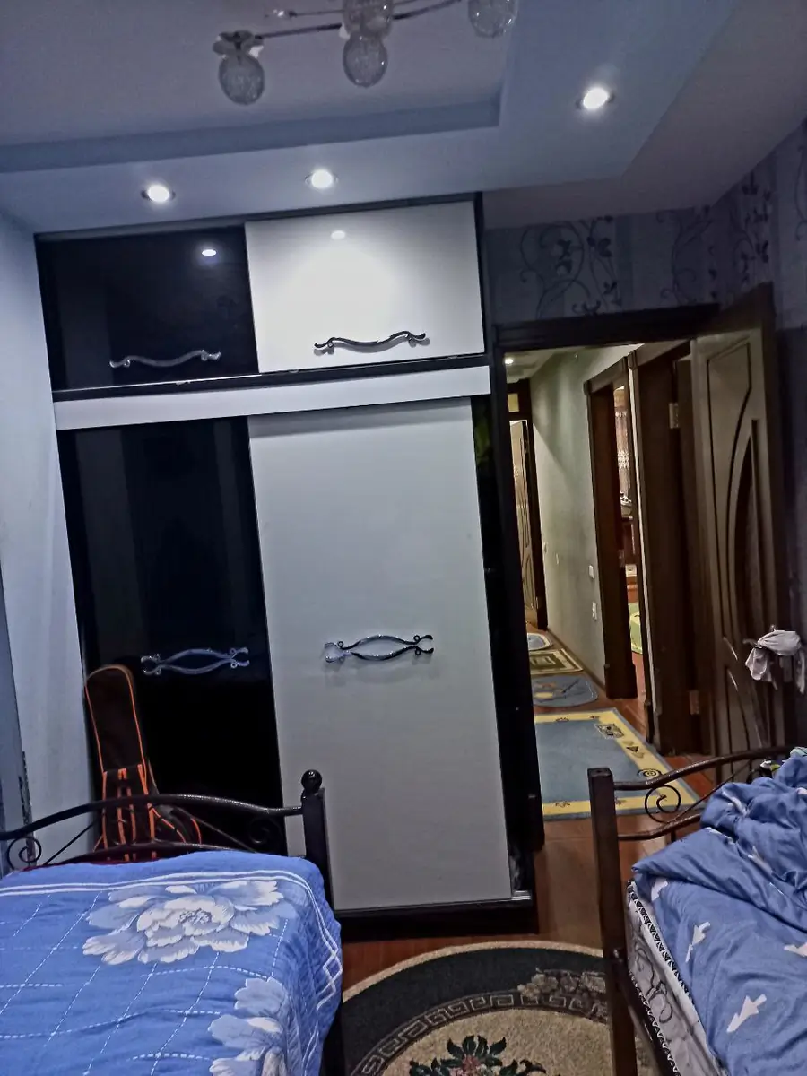 3-комнатная квартира − 70 м², 2/5 этаж