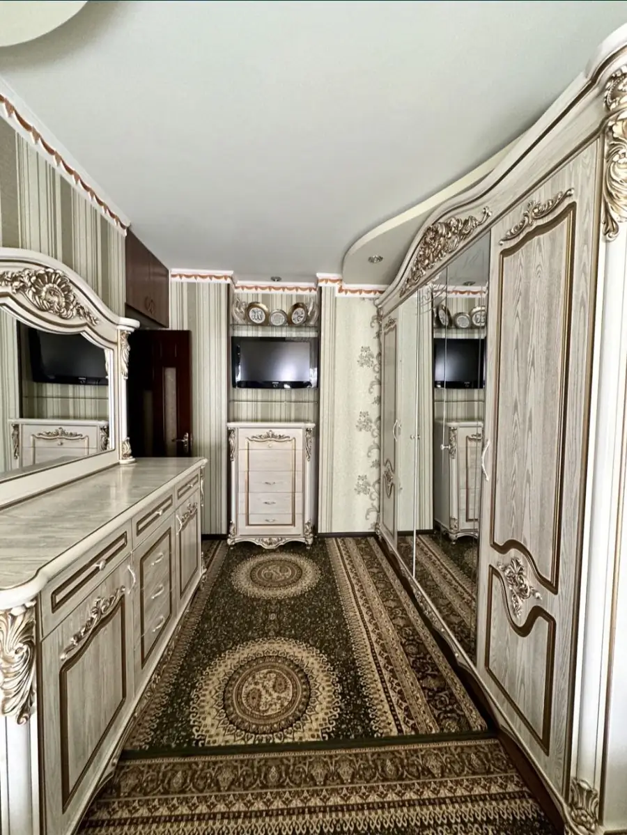 3-комнатная квартира − 72 м², 1/4 этаж