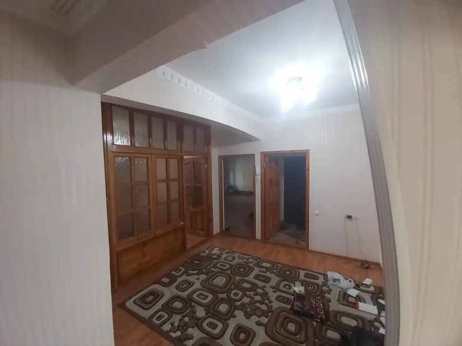 Более 5-комнатная квартира − 118 м², 2/9 этаж