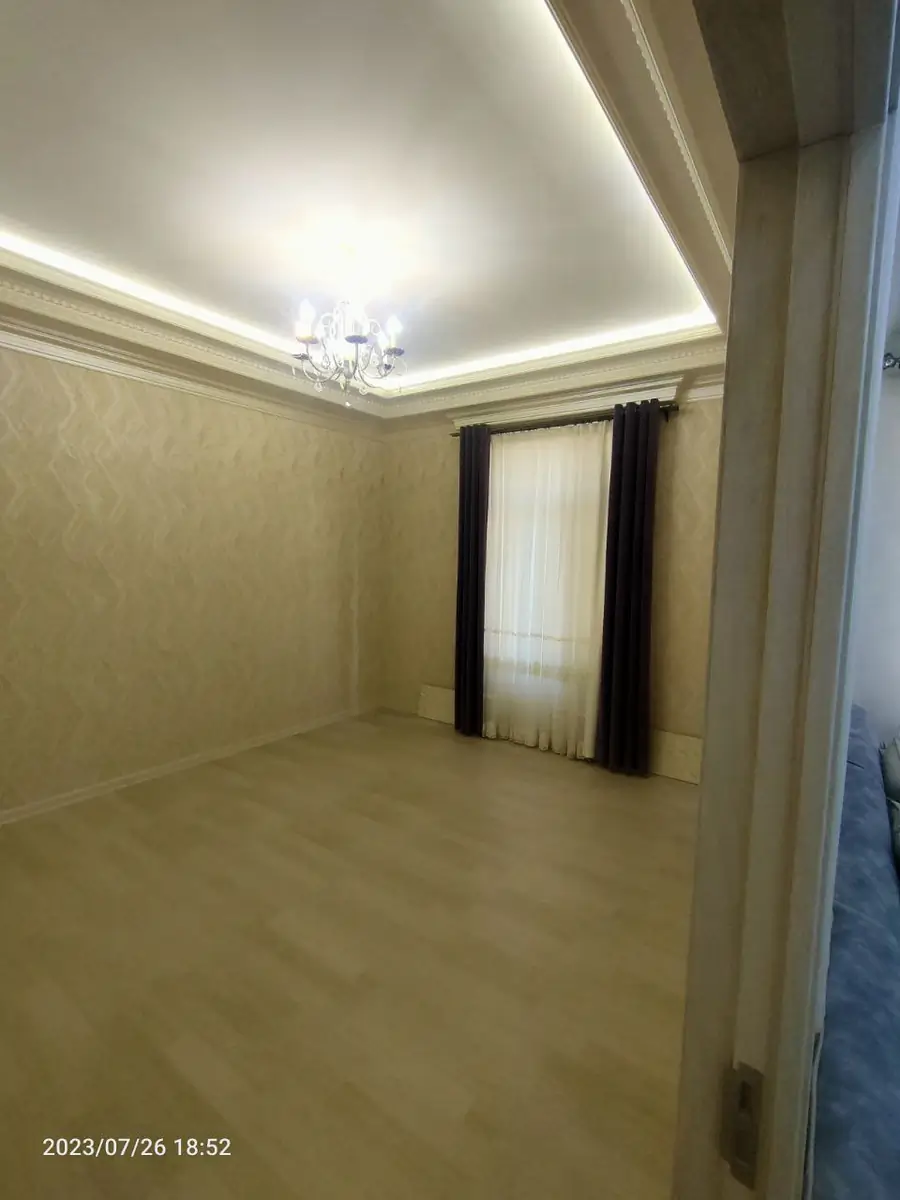 3-комнатная квартира − 70 м², 2/4 этаж