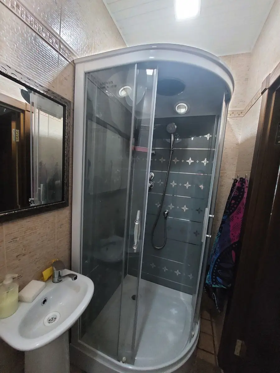 Продается 3-комнатная квартира − 82 м²