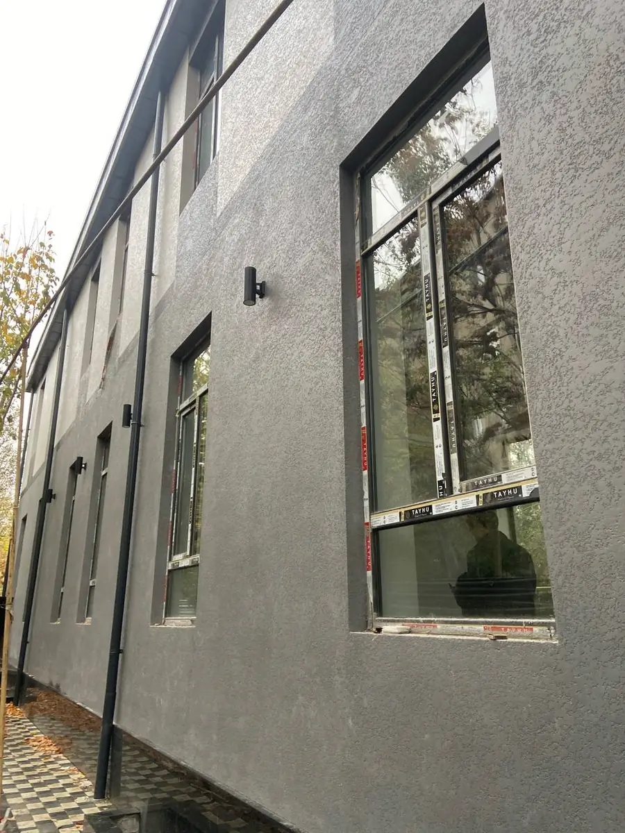 Продается 2-этажный дом − 300 м²