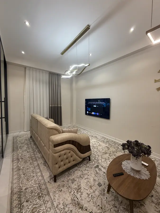 3-комнатная квартира − 80 м², 4/7 этаж