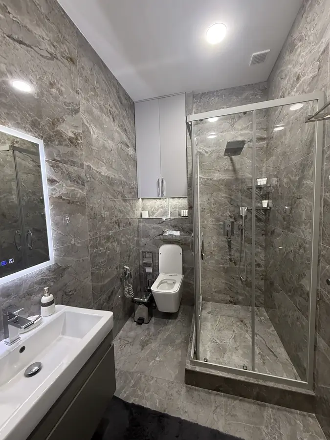 Посуточно 3-комнатная квартира − 80 м²