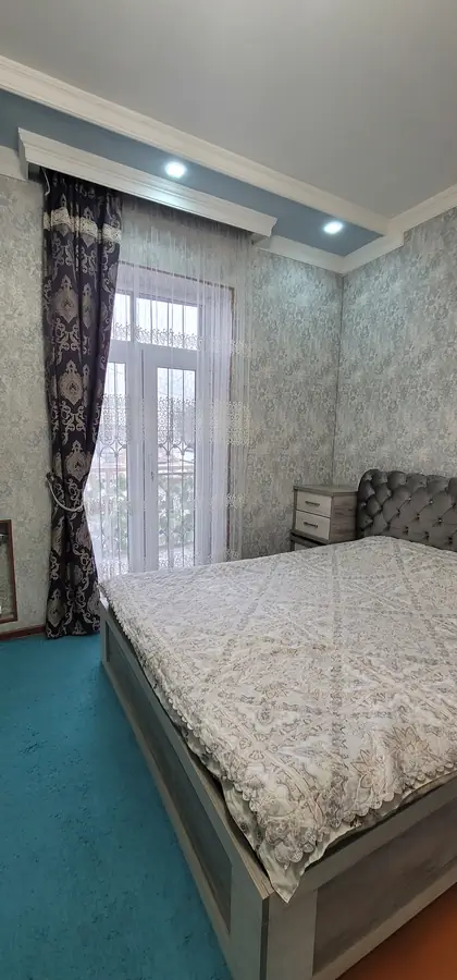 Продается 3-комнатная квартира − 79 м²