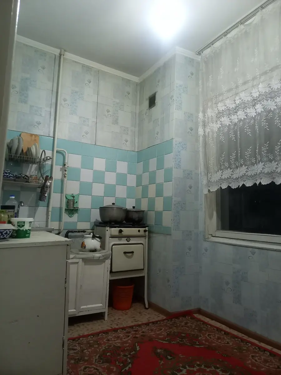 1-комнатная квартира − 60 м², 3/4 этаж