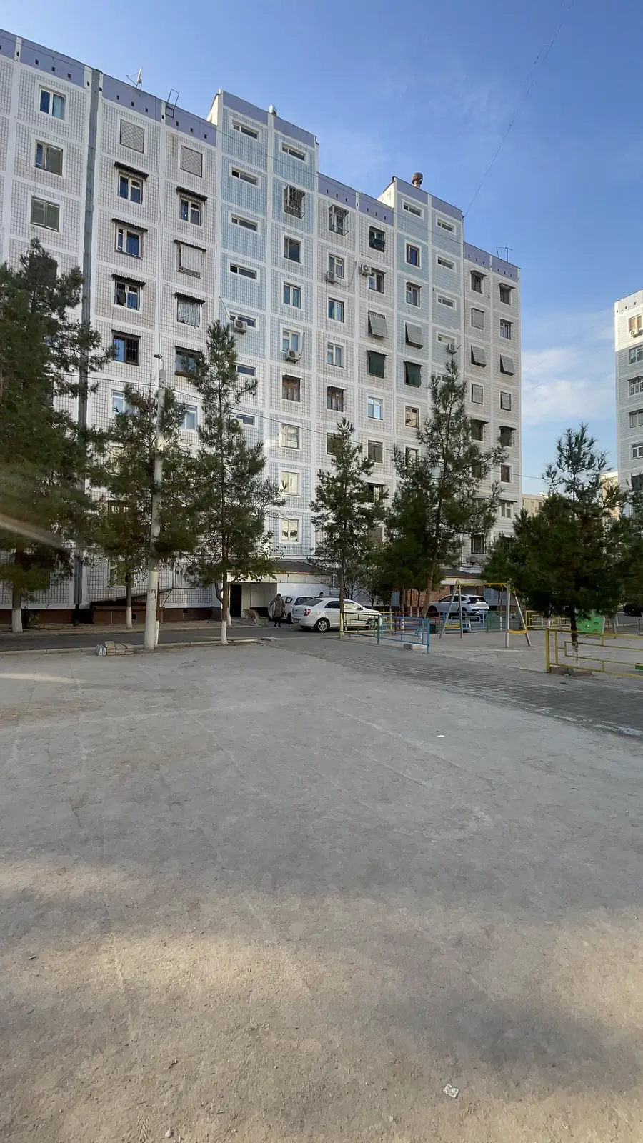 Продается 2-комнатная квартира − 72 м²