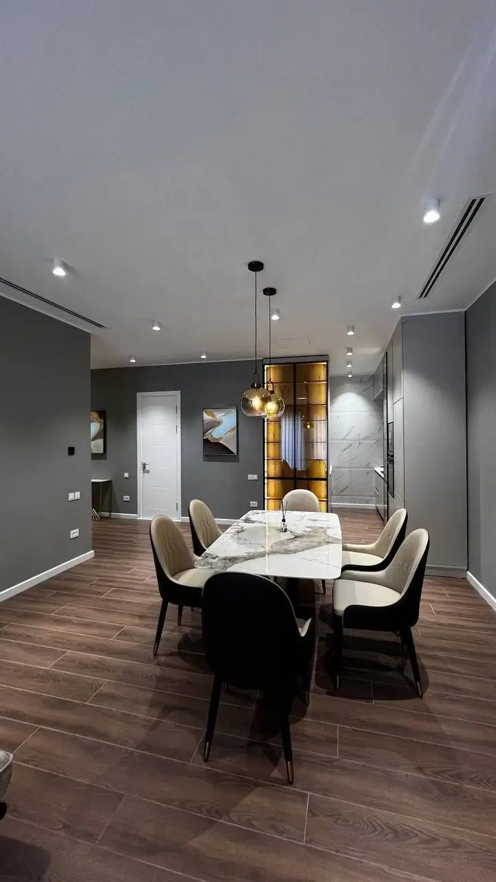 2-комнатная квартира − 83 м², 8/10 этаж