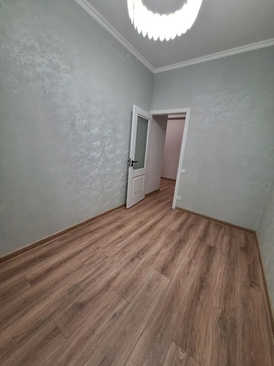 2 xonali kvartira sotiladi − 50 m²