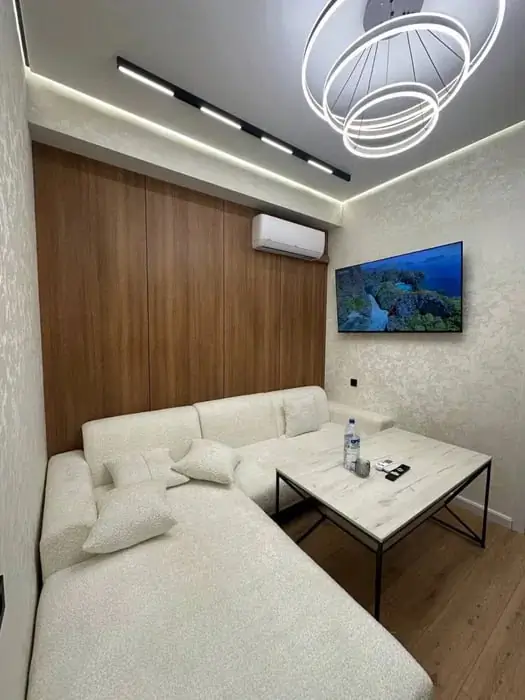 Сдается 1-комнатная квартира − 30 м²