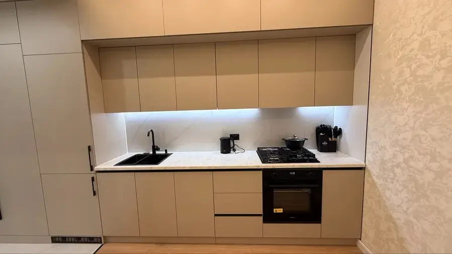 Сдается 1-комнатная квартира − 30 м²