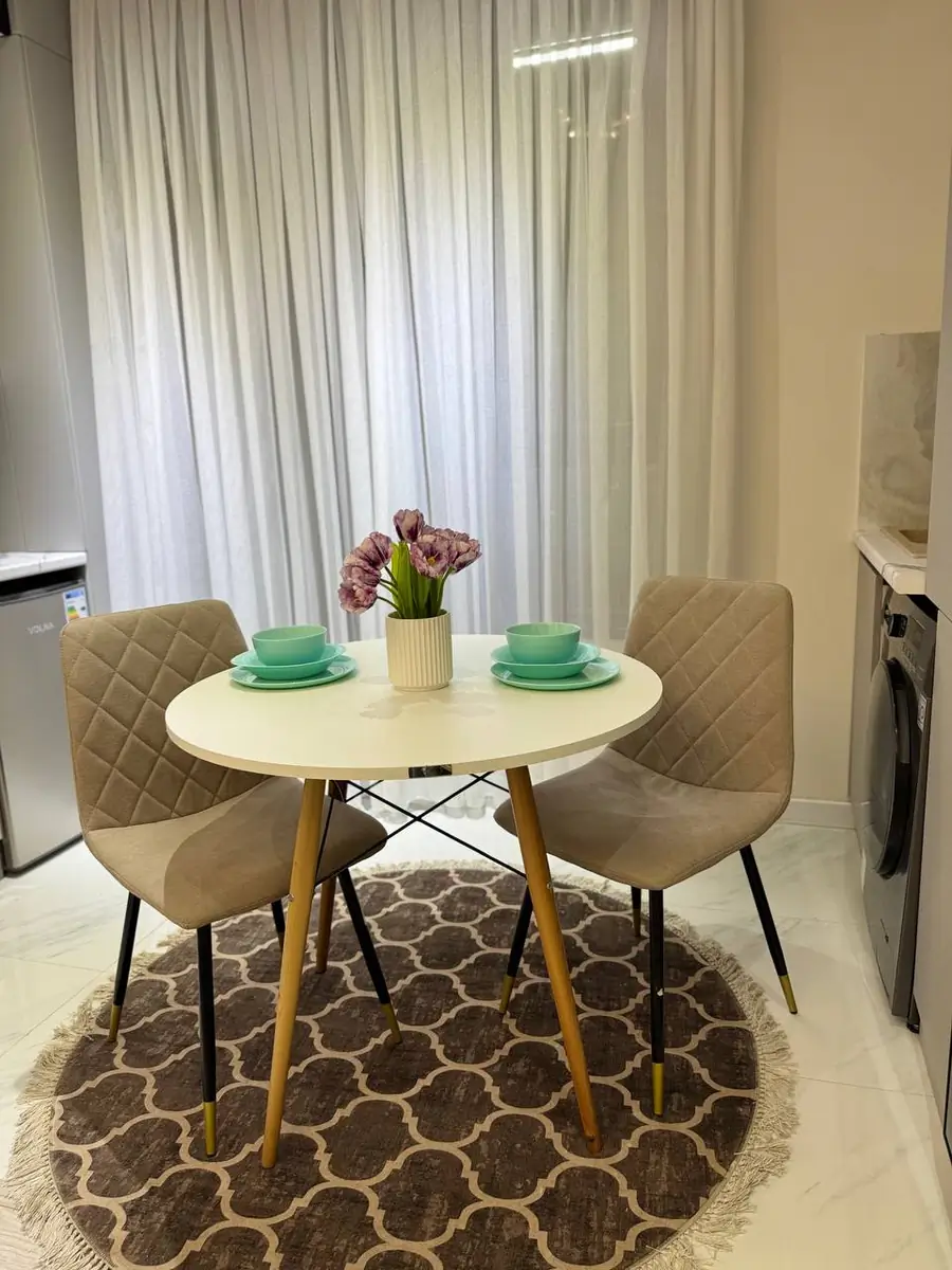 Сдается 2-комнатная квартира − 50 м²