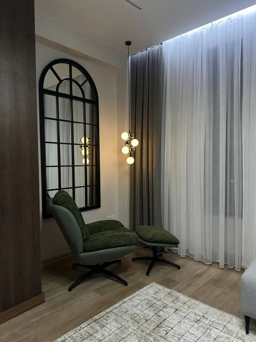 Сдается 2-комнатная квартира − 40 м²