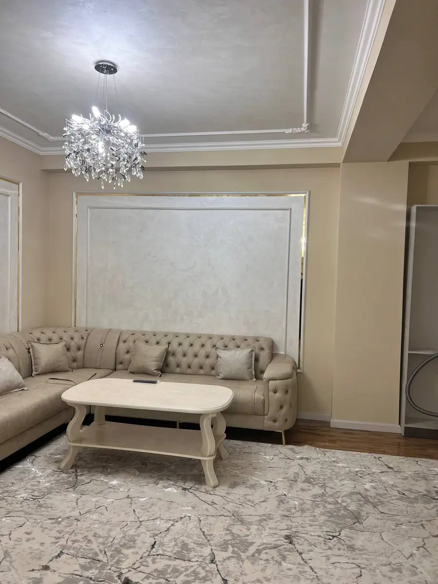 Сдается 2-комнатная квартира − 49 м²