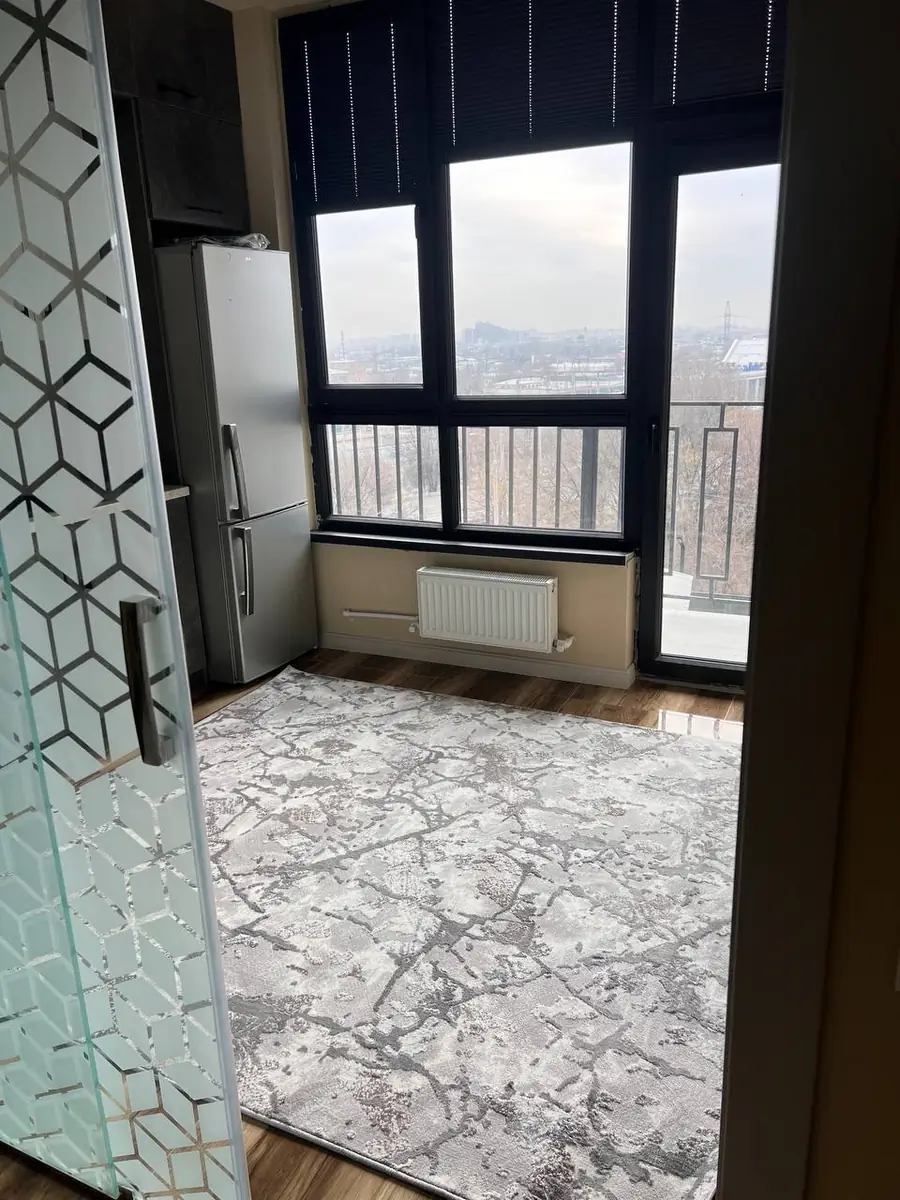 Сдается 2-комнатная квартира − 49 м²