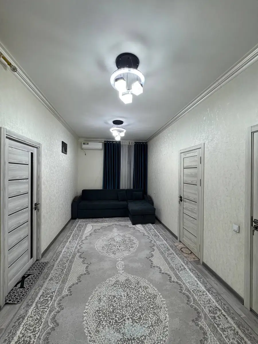 Продается 2-комнатная квартира − 55 м²