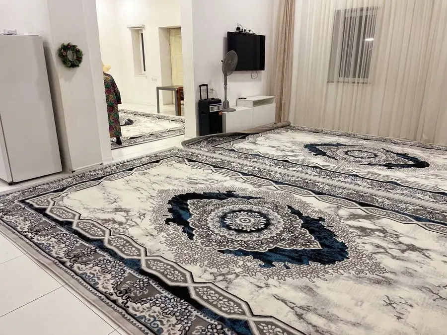 2 qavatli uy sotiladi − 700 m²