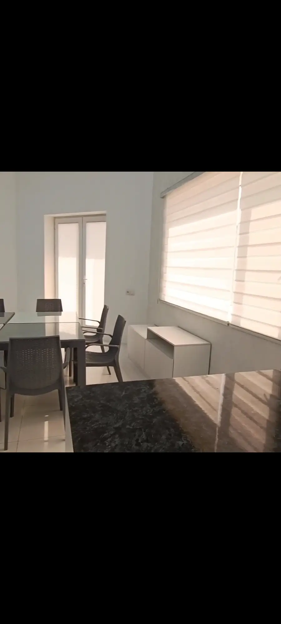 2 qavatli uy sotiladi − 700 m²