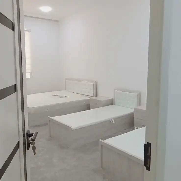 2 qavatli uy sotiladi − 700 m²