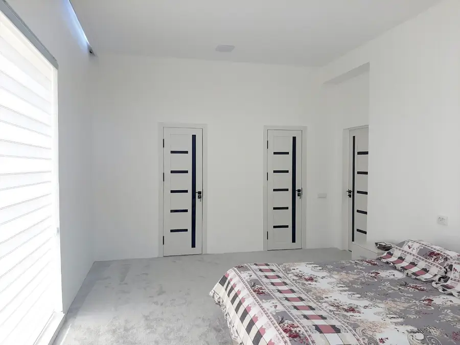 2 qavatli uy sotiladi − 700 m²