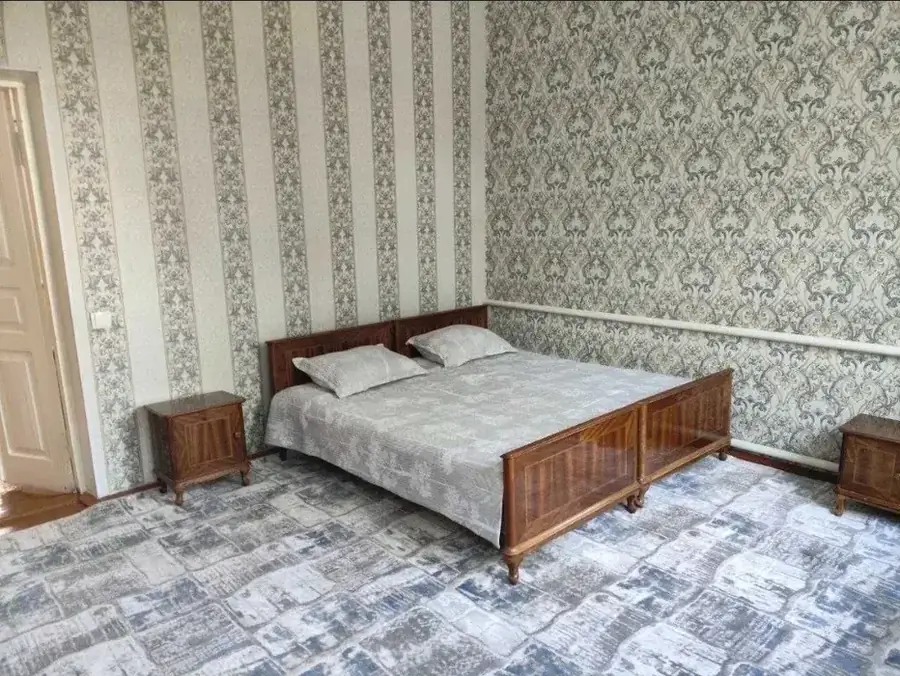 3 xonali kvartira − 500 m², 1/1 qavat