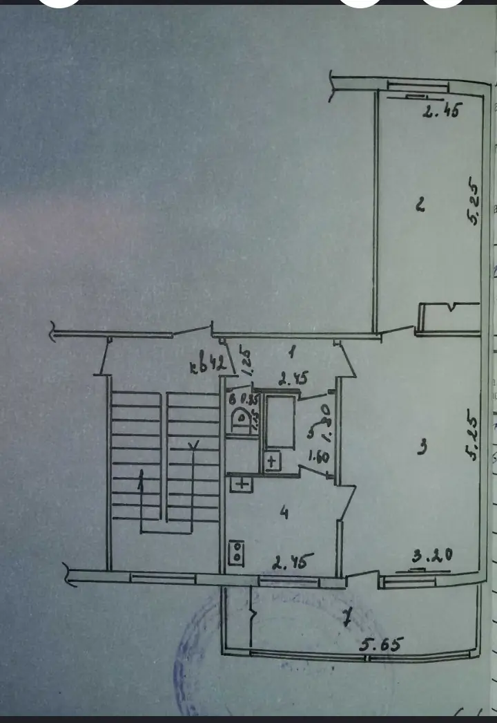 Продается 2-комнатная квартира − 47 м²
