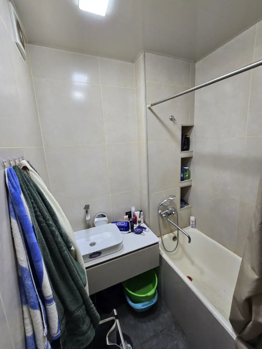 Продается 3-комнатная квартира − 94.4 м²