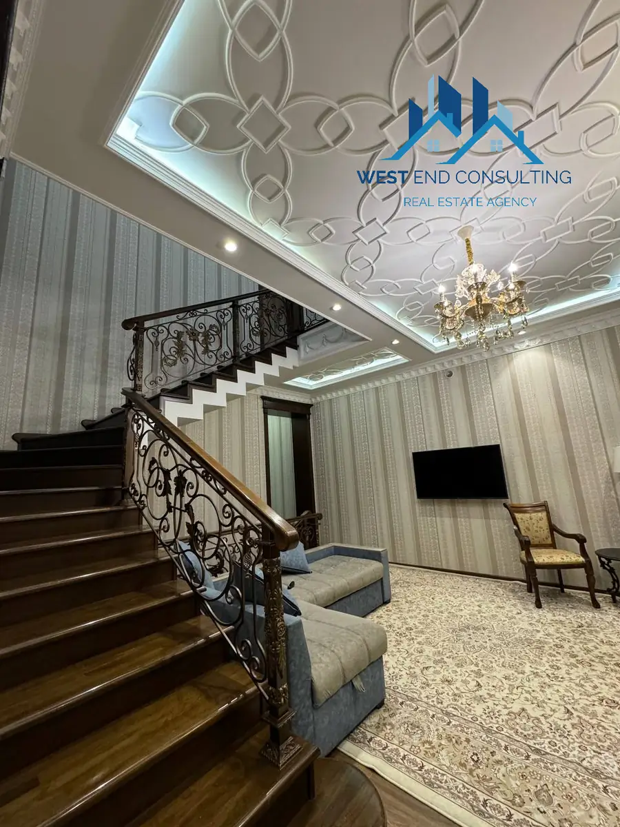 Ijaraga 3 qavatli uy − 360 m²
