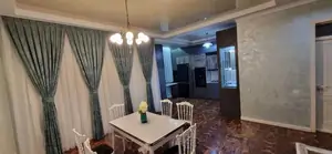 5 dan ortiq xonali kvartira − 184 m², 1/8 qavat