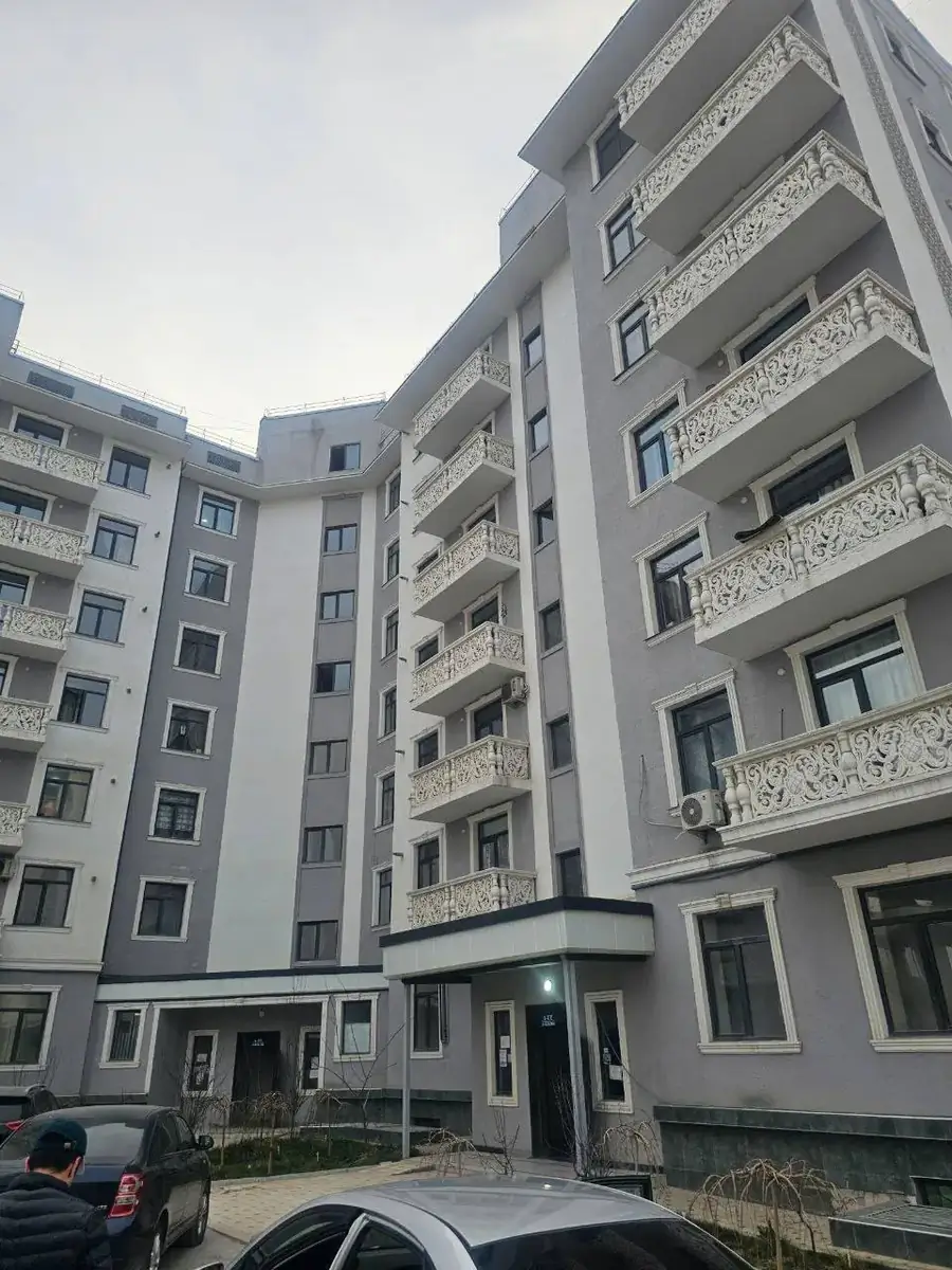 Продается 3-комнатная квартира − 87 м²