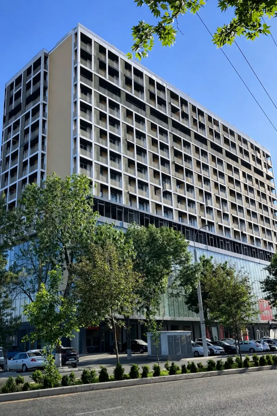 Продается 3-комнатная квартира − 81 м²