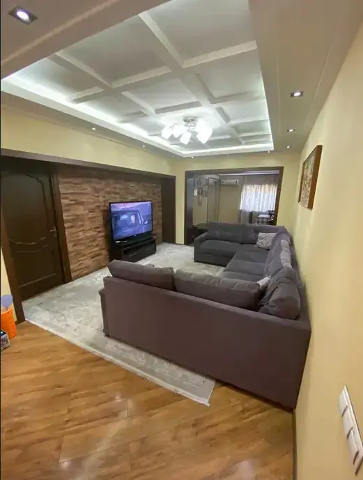 Более 5-комнатная квартира − 120 м², 7/9 этаж