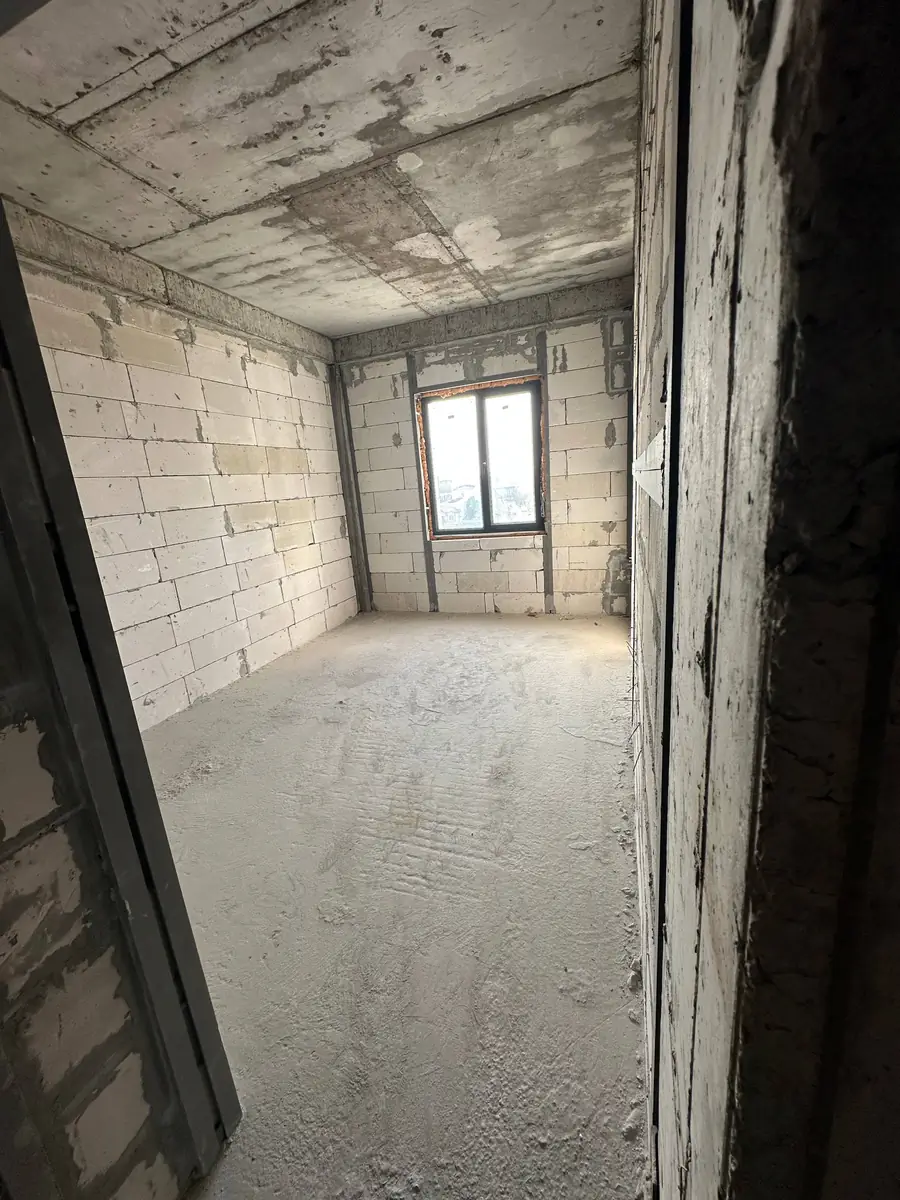 1 xonali kvartira sotiladi − 48 m²