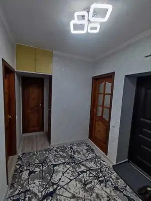 Сдается 3-комнатная квартира − 60 м²