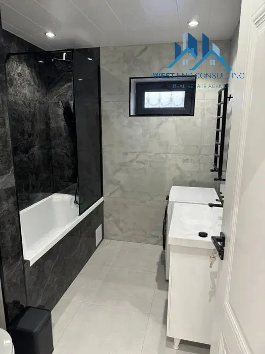 2 xonali kvartira sotiladi − 65 m²
