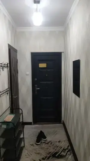Сдается 3-комнатная квартира − 50 м²