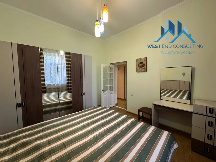 2 xonali kvartira sotiladi − 52 m²