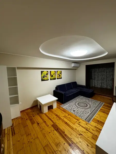 3-комнатная квартира − 80 м², 1/4 этаж