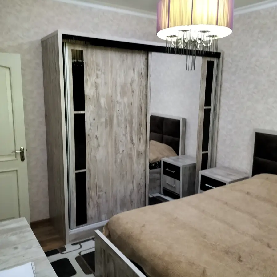 Сдается 3-комнатная квартира − 80 м²