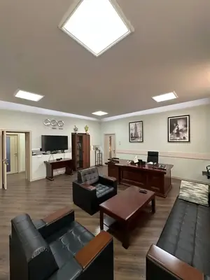 Ijaraga ofis − 2545 m²