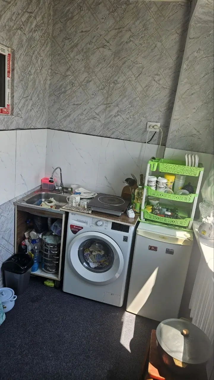 1 xonali kvartira sotiladi − 20 m²