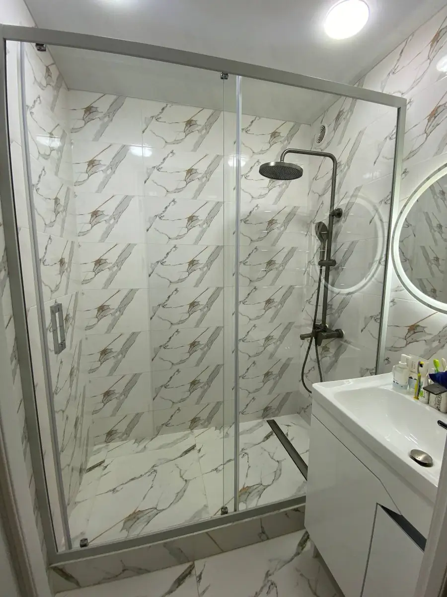 Продается 4-комнатная квартира − 160 м²
