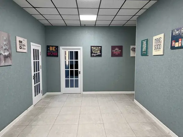 Ofis − 18 m², 4/4 qavat