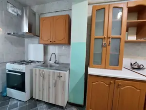 3 xonali kvartira − 100 m², 1/4 qavat