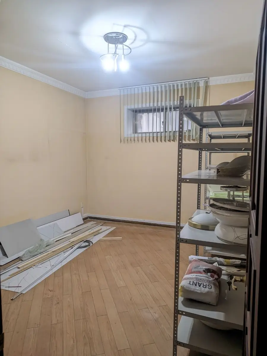 Ijaraga ofis − 400 m²
