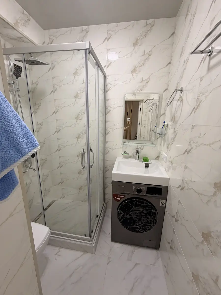 Сдается 2-комнатная квартира − 42 м²