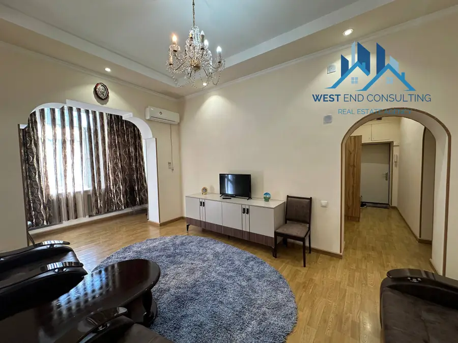 2 xonali kvartira sotiladi − 52 m²