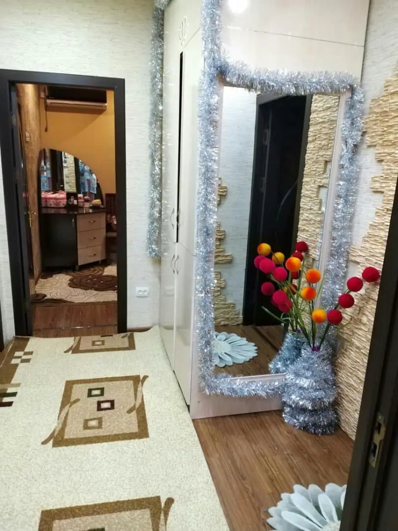 2 xonali kvartira sotiladi − 57 m²