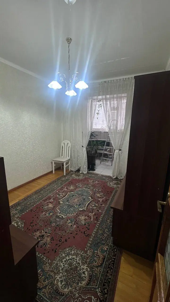 Сдается 4-комнатная квартира − 110 м²