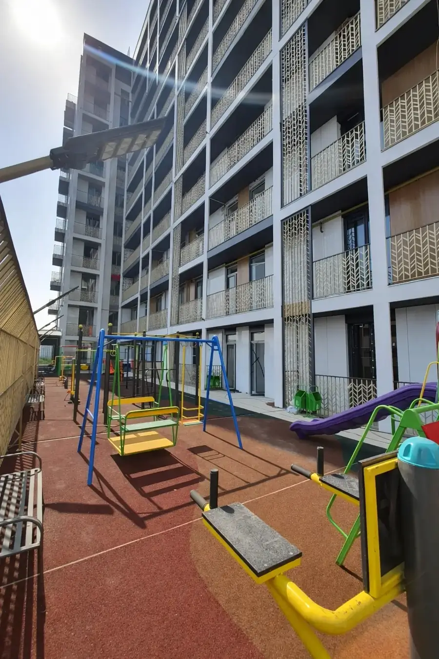 Продается 3-комнатная квартира − 81 м²
